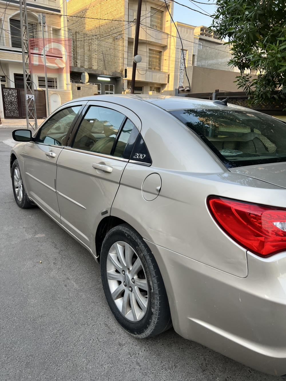 كرايسلر 200